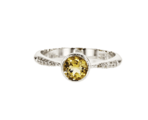 טבעת סיטרין 0.58 קראט, זהב-לבן 14 קראט, משובצת 0.12 קראט יהלומים
